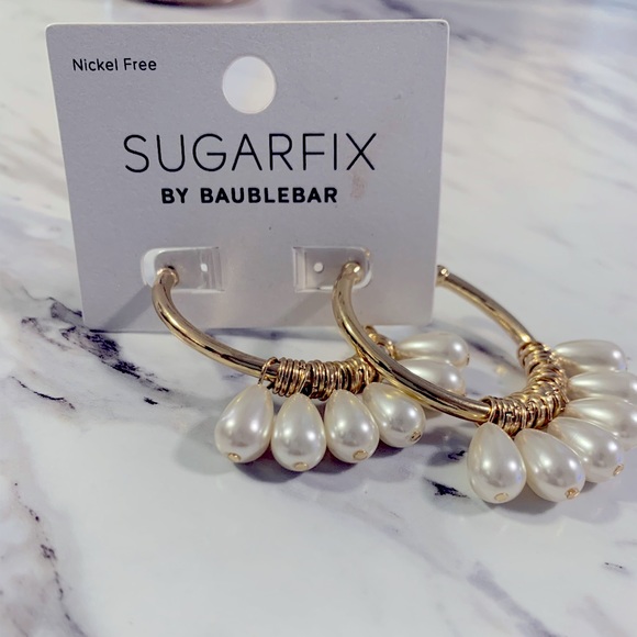 Gold Pearl Earrings - Picture 1 of 6